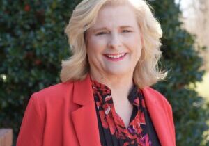 Lee Anne Kitchen ● Staffing Consultant ● Roper Staffing